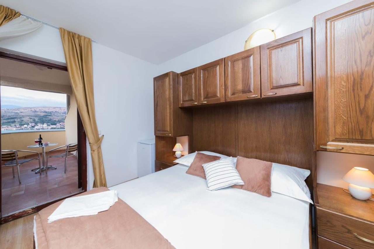 Mb Pag Bed&Breakfast 帕格 外观 照片